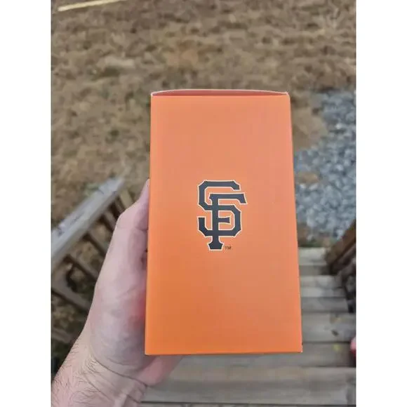 NEW IN BOX HOMESICK CANDLE 13.75oz, GIANTS ORACLE PARK MLB Collectible - Picture 2 of 6